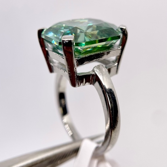 15 Carat Radiant Cut Moissanite Ring Vivid Blue Green Cocktail Statement Ring - Picture 4 of 15